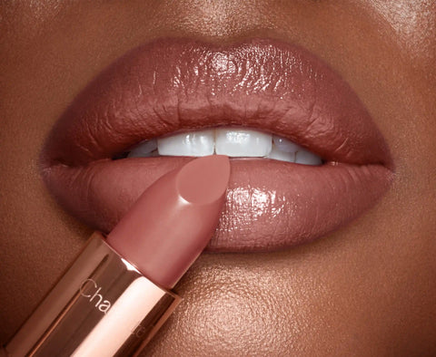 THE SUPER NUDES K.I.S.S.I.N.G - RUNWAY ROYALTY