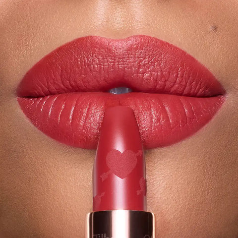 PILLOW TALK LOVE EFFECT LIPSTICK K.I.S.S.I.N.G - NAUGHTY TALK