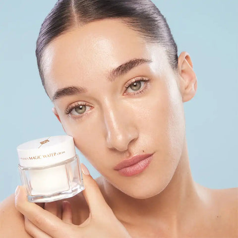CHARLOTTE'S HOLLYWOOD KIT SKINCARE & MAKEUP KIT